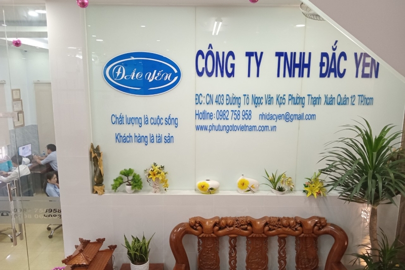 THI CÔNG BẢNG ALU DÁN CHỮ MICA KHÔNG ĐÈN