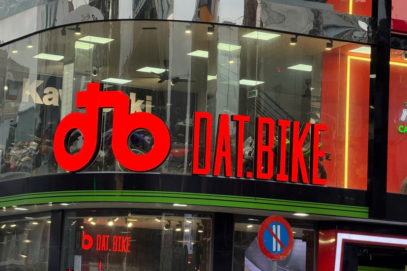 THI CÔNG BẢNG HIỆU HỆ THỐNG XE MÁY ĐIỆN DAT BIKE