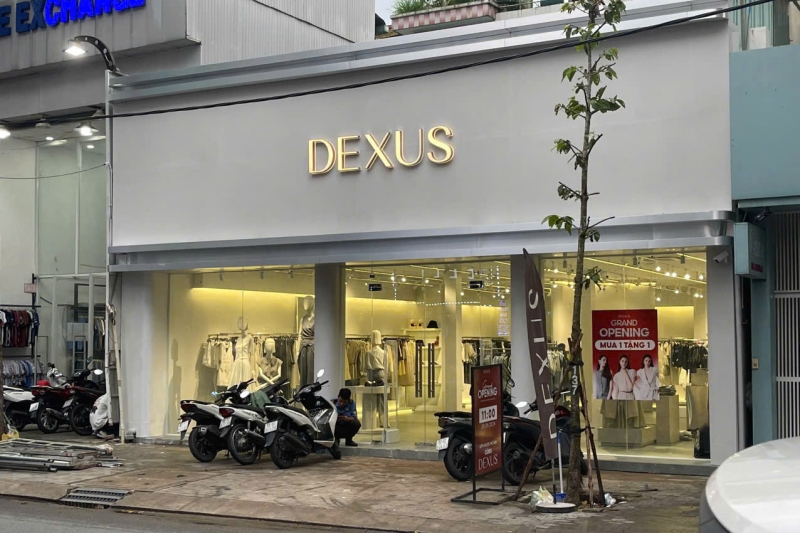 THI CÔNG BẢNG HIỆU BRAND DEXUS